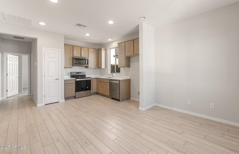 25340 172nd Dr, Surprise, AZ 85387