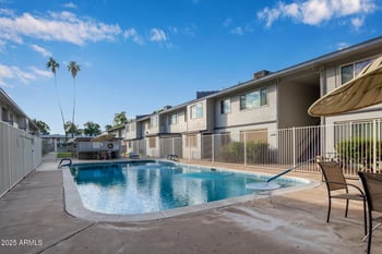 2535 Rose Ln, Phoenix, AZ 85017