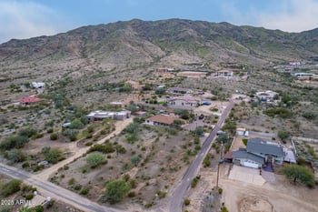 2535 Sunrise Dr, Phoenix, AZ 85041