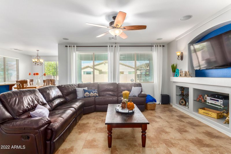 2536 E Tonto Dr, Gilbert, AZ 85298