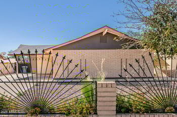 2537 La Jolla Dr, Tempe, AZ 85282