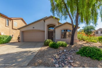 2537 Red Fox Rd, Phoenix, AZ 85085