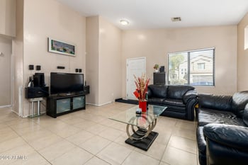 2537 Novak Way, Phoenix, AZ 85041