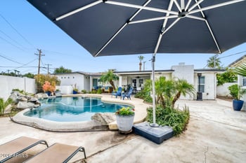 2538 50th St, Phoenix, AZ 85008