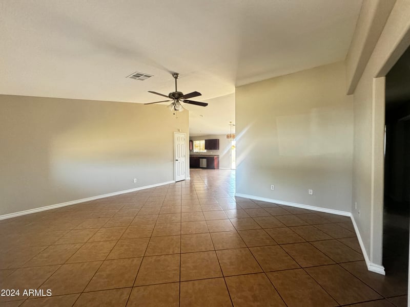 2538 53rd Dr, Phoenix, AZ 85035