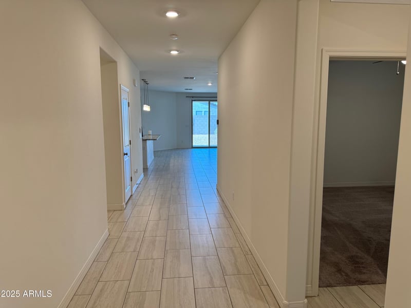 2538 Chanute Ps, Phoenix, AZ 85041