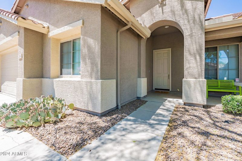 2538 W Shackleton Dr, Phoenix, AZ 85086
