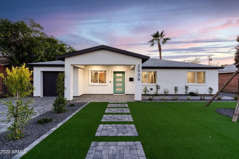 2539 E Roma Ave, Phoenix, AZ 85016