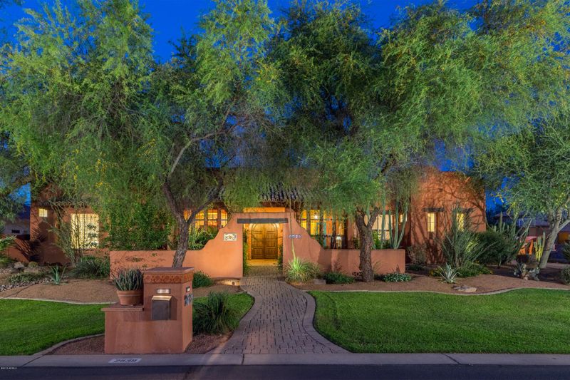2539 E Vaughn Ct, Gilbert, AZ 85234