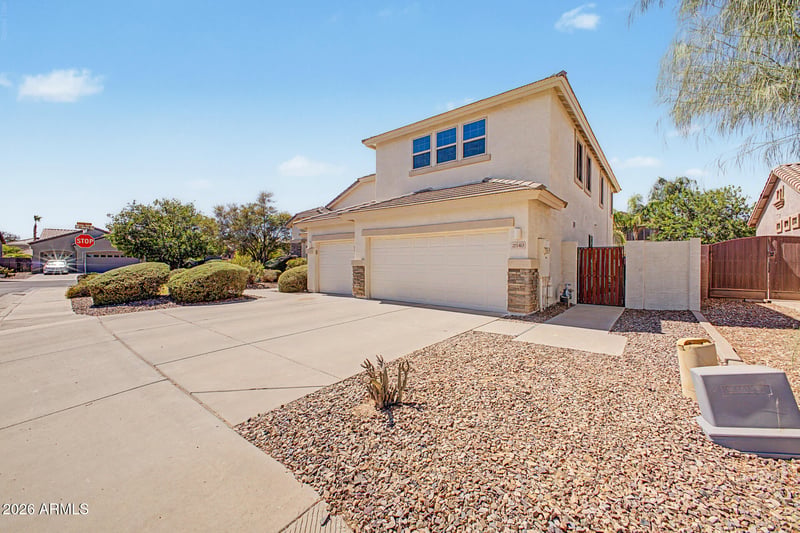 2540 E Hazeltine Way, Chandler, AZ 85249