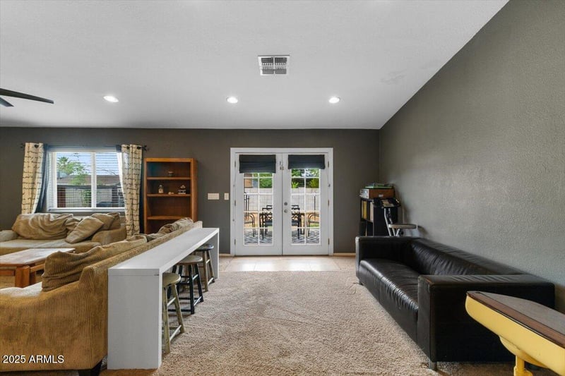 2540 Mcarthur Dr, Tempe, AZ 85288