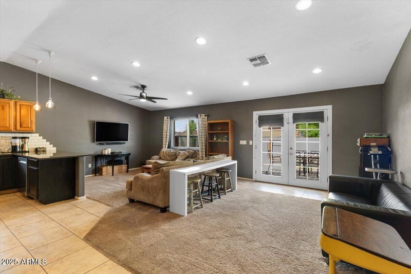 2540 Mcarthur Dr, Tempe, AZ 85288