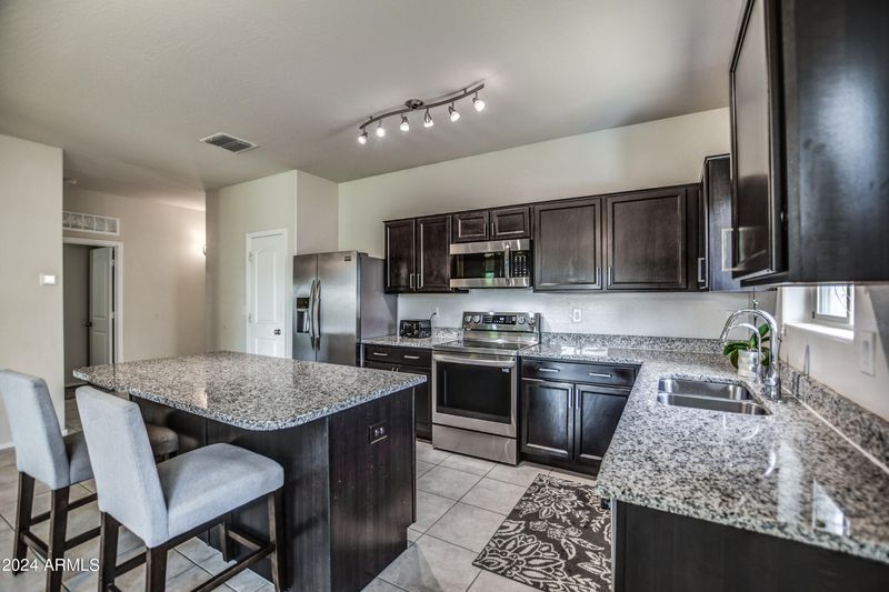 25403 W Darrel Dr, Buckeye, AZ 85326