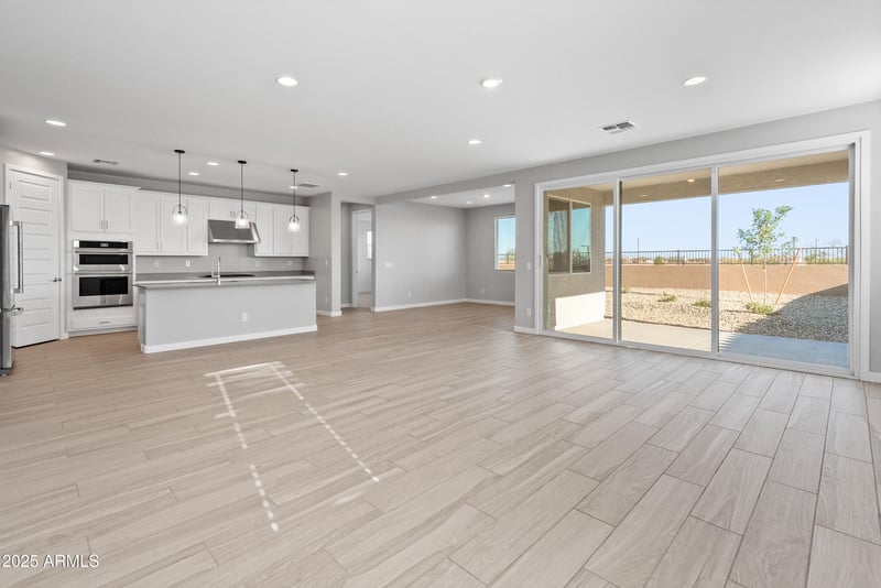 25405 176th Ave, Surprise, AZ 85387