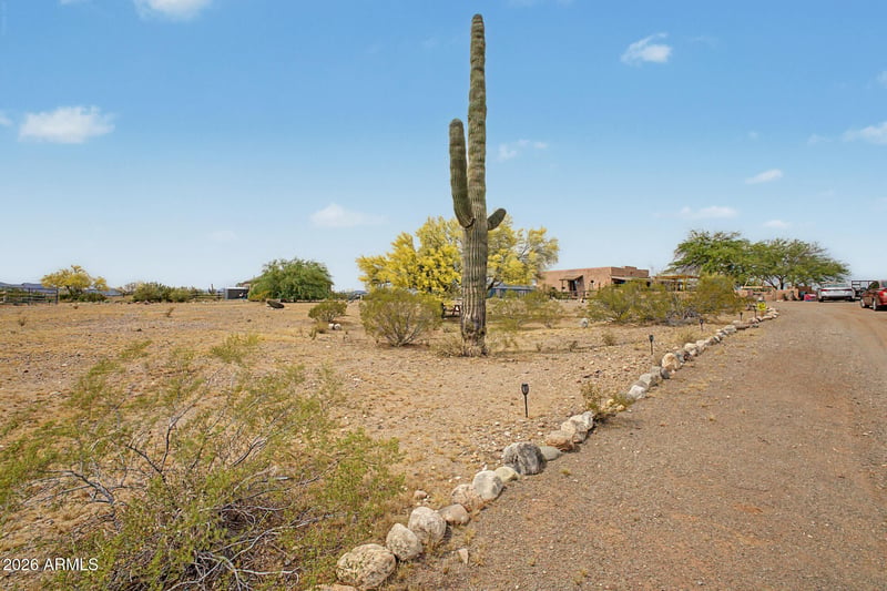25408 Adamanda Dr, Morristown, AZ 85342