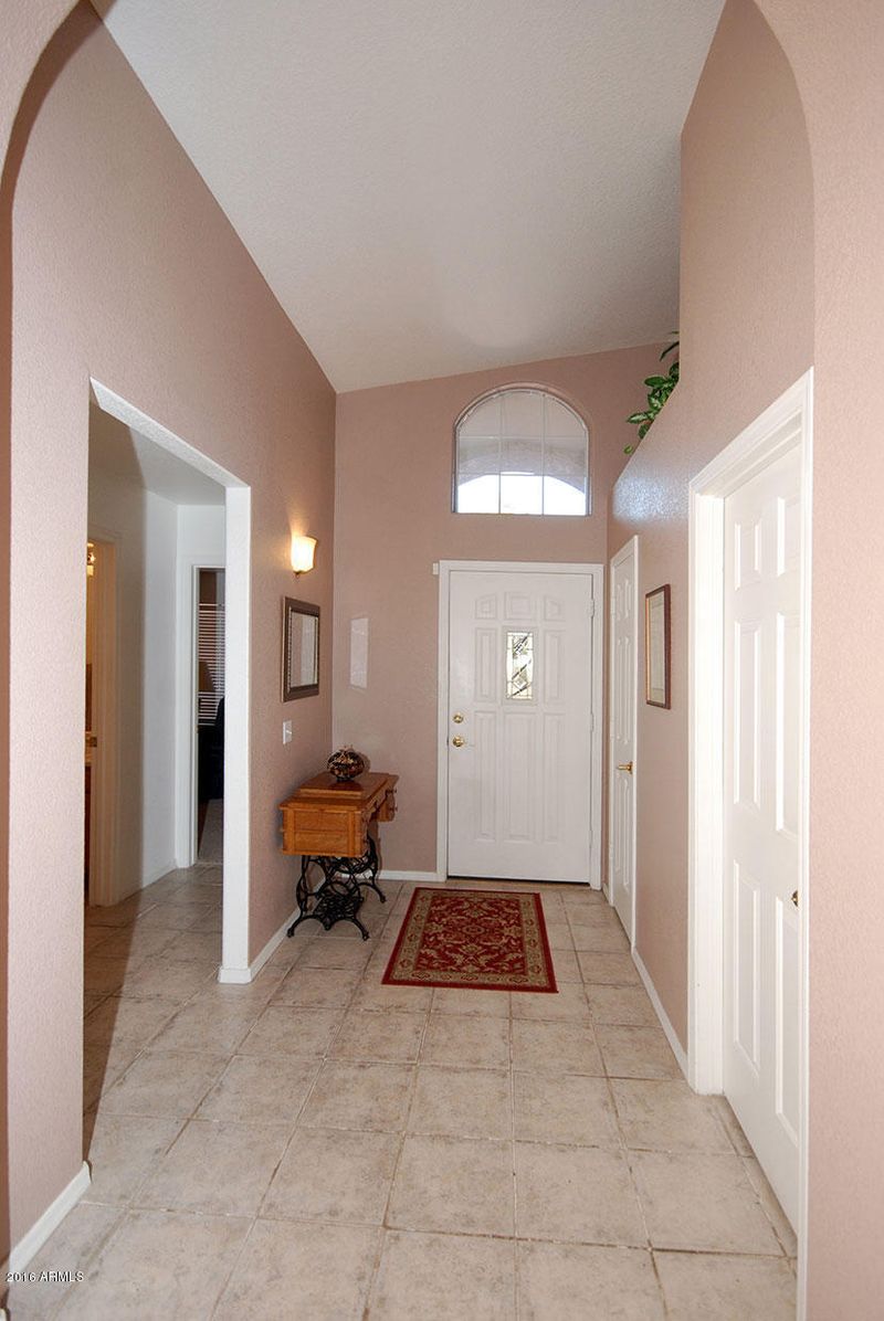 2541 E Grovers Ave, Phoenix, AZ 85032