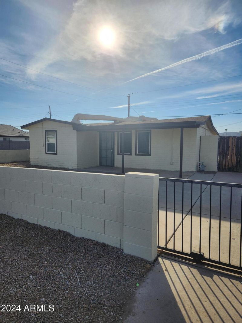 2541 E Illini St, Phoenix, AZ 85040