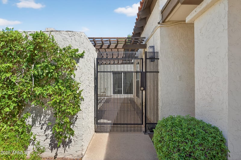 2541 Miller Rd, Scottsdale, AZ 85257