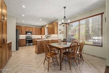 25412 68th Dr, Peoria, AZ 85383