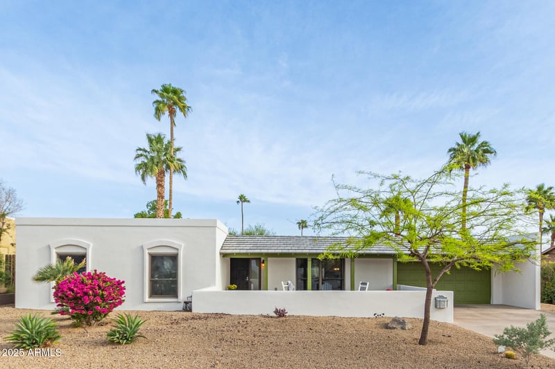 2542 Cochise Rd, Phoenix, AZ 85028