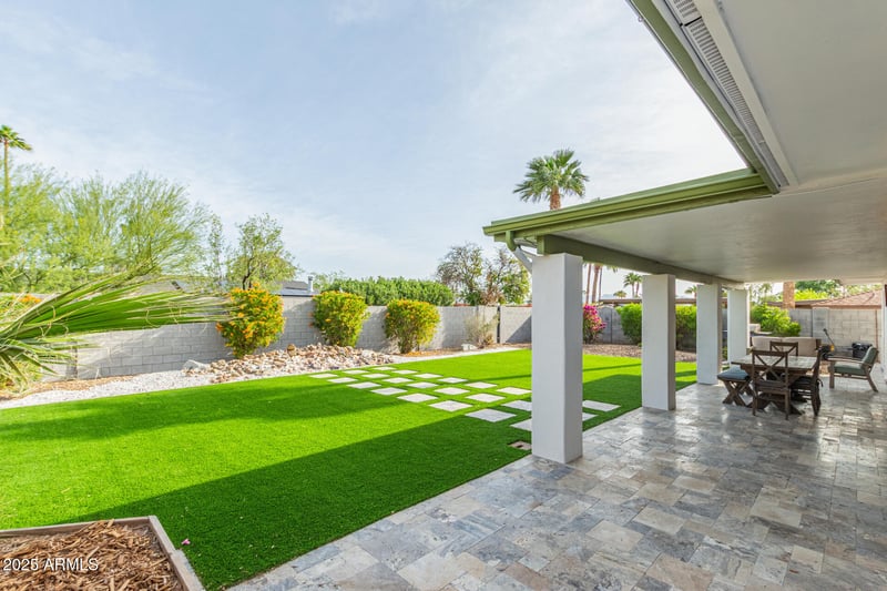 2542 Cochise Rd, Phoenix, AZ 85028