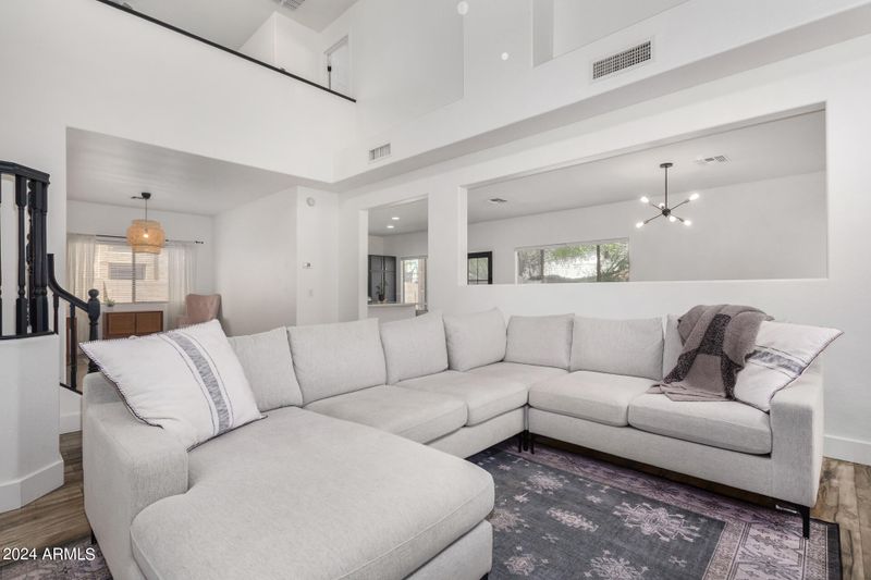 2542 W Brilliant Sky Dr, Phoenix, AZ 85085