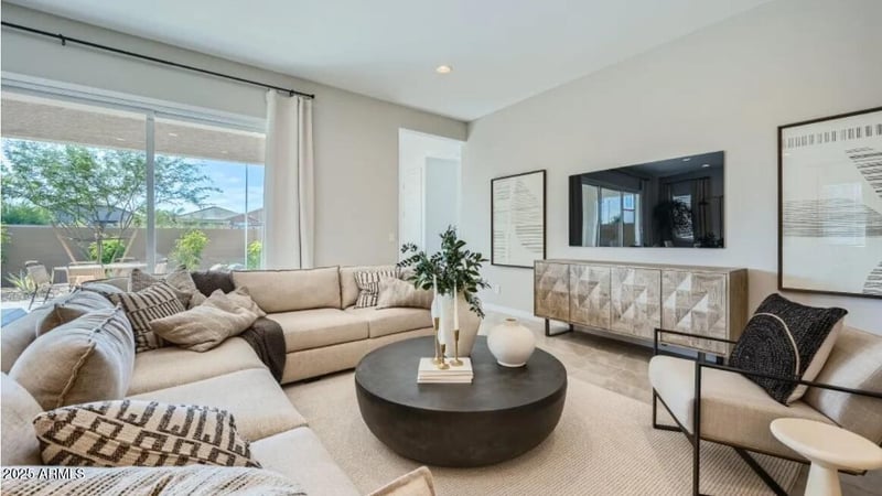 25421 169th Ln, Surprise, AZ 85387