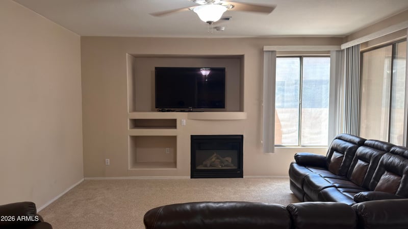 25422 N 68th Dr, Peoria, AZ 85383