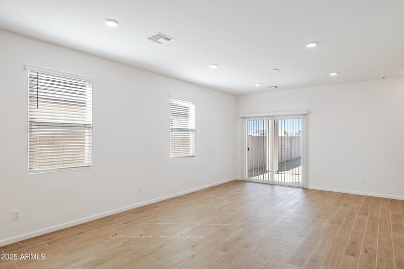 25423 Fraktur Rd, Buckeye, AZ 85326