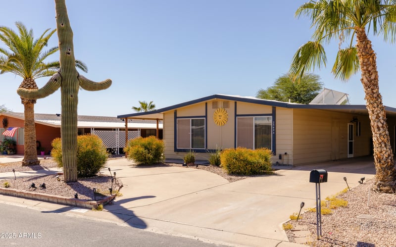 25424 Montana Ave, Sun Lakes, AZ 85248