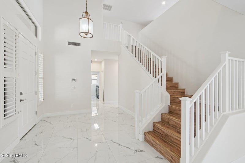 25426 Hackberry Dr, Phoenix, AZ 85083