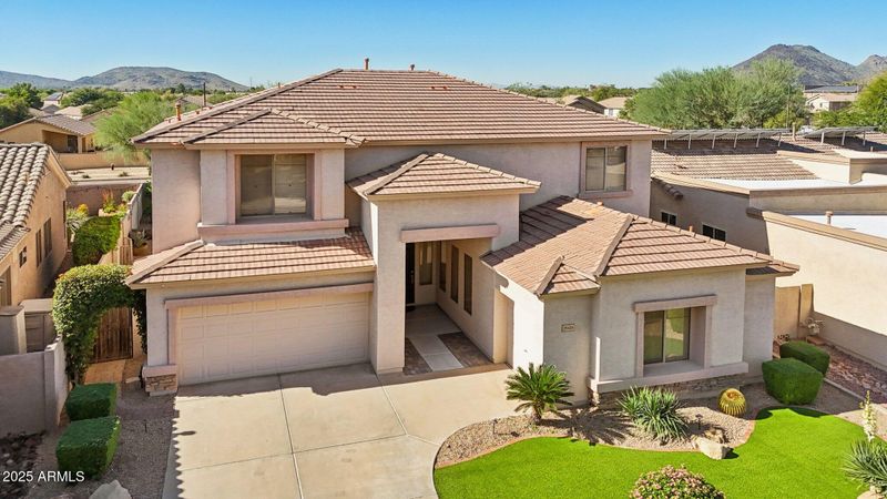 25426 N Hackberry Dr, Phoenix, AZ 85083
