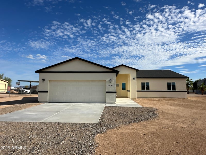 25427 W Patton Rd, Wittmann, AZ 85361