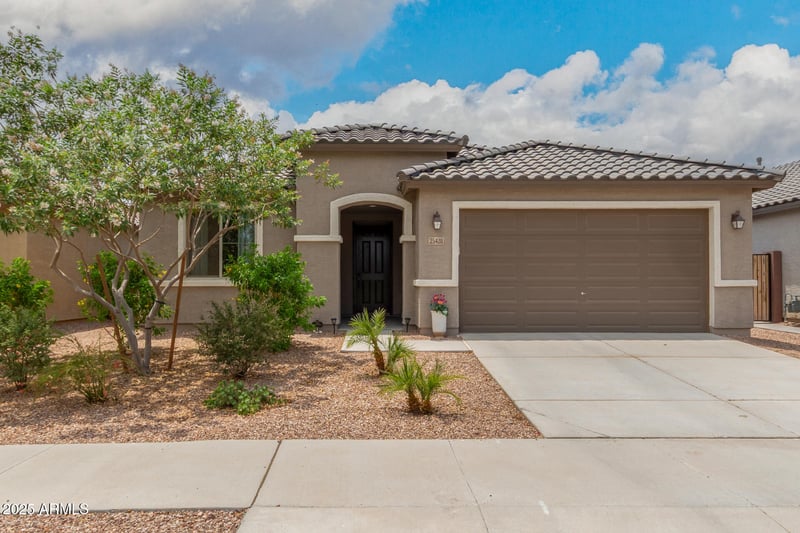 25428 163rd Dr, Surprise, AZ 85387