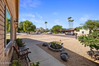 2543 E Mercer Ln, Phoenix, AZ 85028