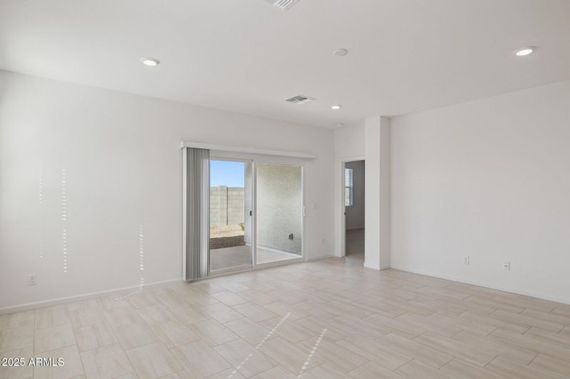 25433 W Bowker St, Buckeye, AZ 85326