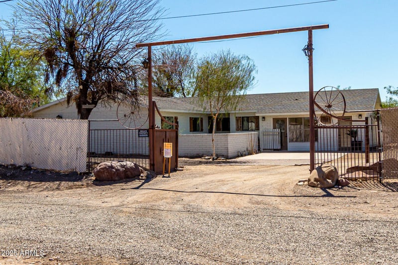 25435 115th Ave, Peoria, AZ 85383