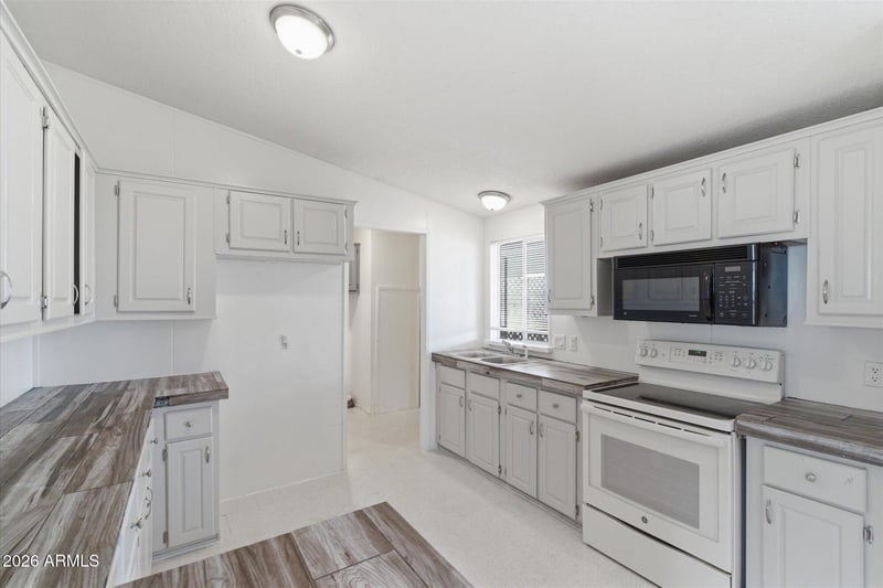 2544 E Piute Ave, Phoenix, AZ 85050