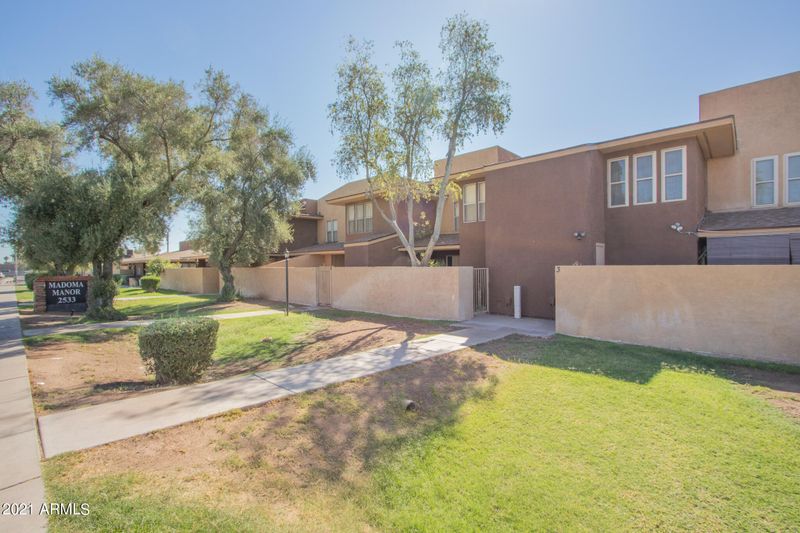 2544 W Campbell Ave #27, Phoenix, AZ 85017
