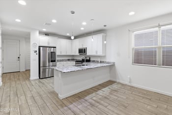 2544 W Hidalgo Ave, Phoenix, AZ 85041