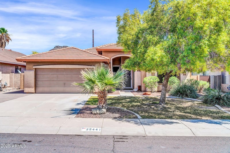 25441 67th Dr, Peoria, AZ 85383