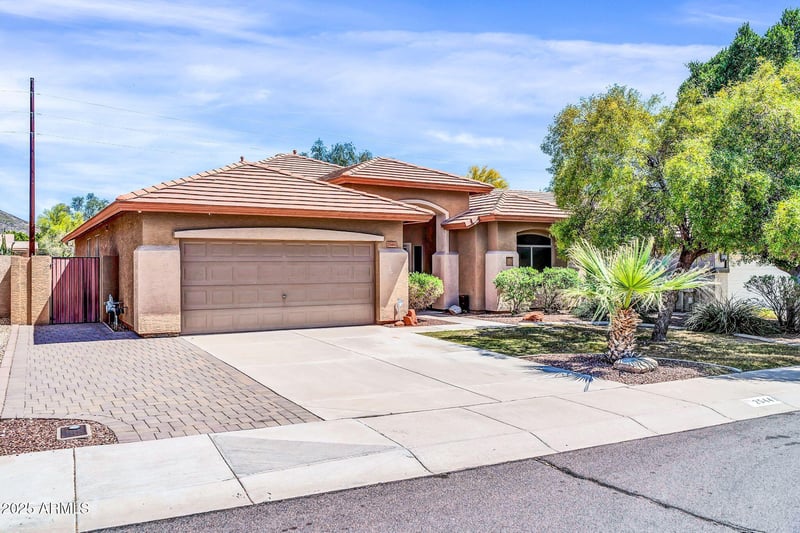 25441 67th Dr, Peoria, AZ 85383