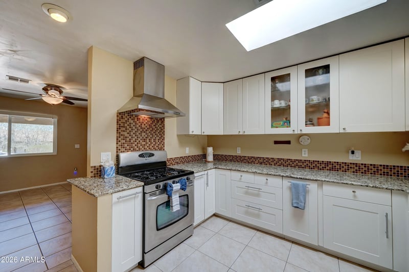 2545 E Vista Dr, Phoenix, AZ 85032