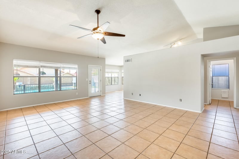 2545 Granite View Dr, Phoenix, AZ 85048