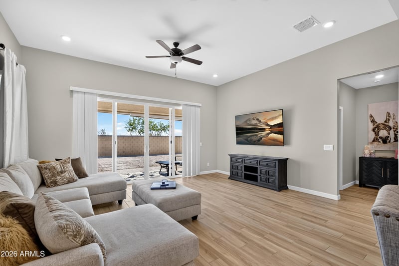 25450 154th Ln, Surprise, AZ 85387