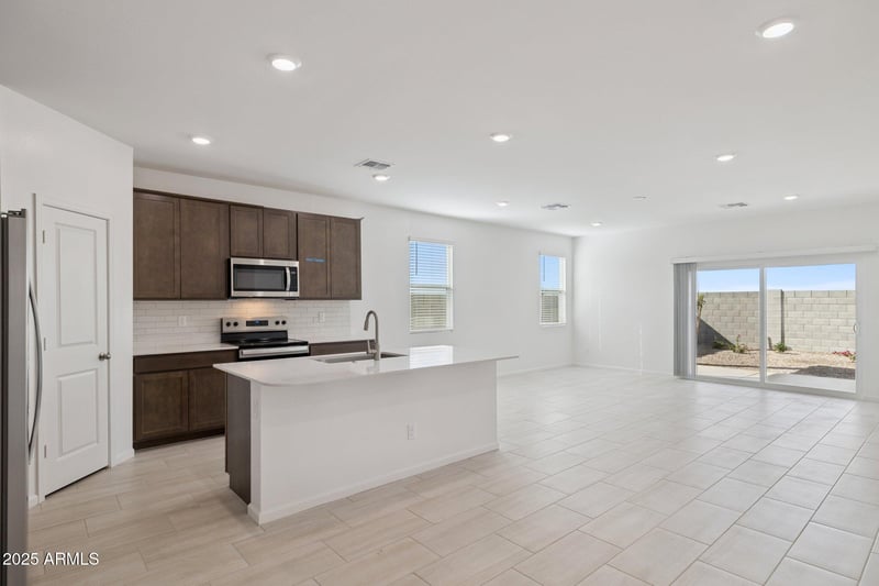 25453 Fraktur Rd, Buckeye, AZ 85326