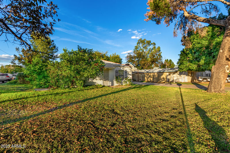 2546 Augusta Ave, Phoenix, AZ 85051