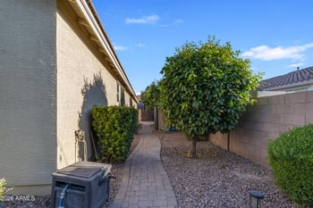 2546 E Carob Dr, Gilbert, AZ 85298