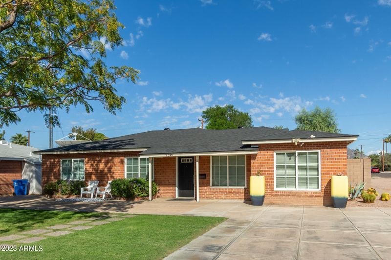 2546 E Heatherbrae Dr, Phoenix, AZ 85016