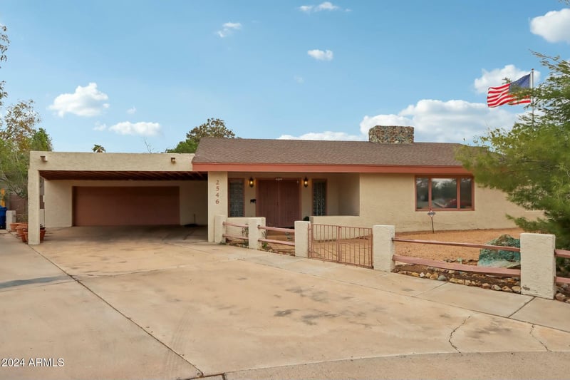 2546 Hale St, Mesa, AZ 85213